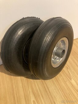 kolečka 3,00-4 plechová - 2