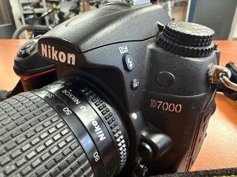 Nikon D7000 - 2