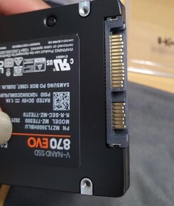Nevyužívaný, značkový a rýchlý SAMSUNG SSD 500 GB EVO 870 - 2