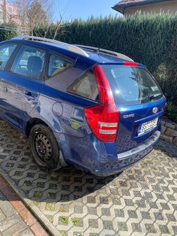 Prodám na náhradní díly jako celek / auto nepojízdné - 2