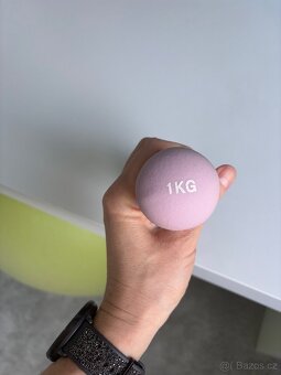 Jednoruční činka 1kg - 2