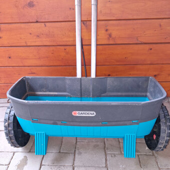 Gardena 800 Comfort sypací vozík - 2