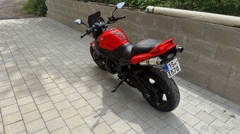 Suzuki GSR 600 - 2