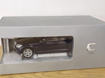 Mercedes Benz C 1:18 Autoart - 2