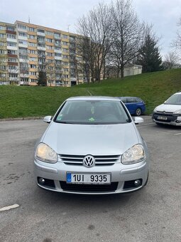 VW Golf V - 2