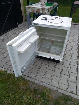 Vestavná chladnička Whirlpool - 2