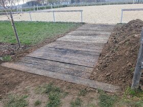 Prodám dřevěné železniční pražce AKCE NA DOPRAVU - 2