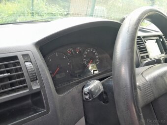 VW T5 2,5 TDi 96Kw AXD 2005 - 2