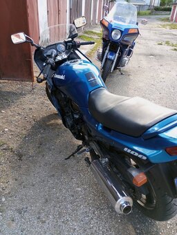Kawasaki GPZ 1100 - 2