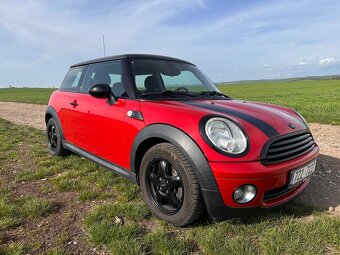 Mini Cooper R56 1.6 benzín - 2