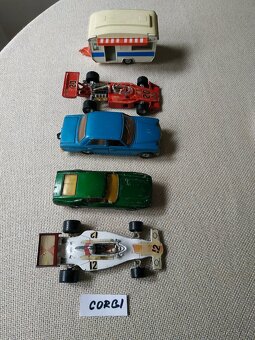 Autíčka MATCHBOX aj. - 2