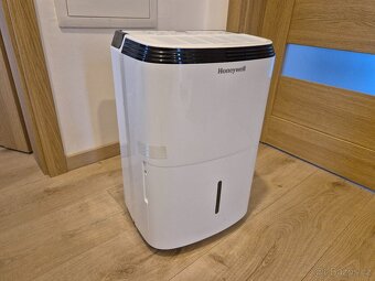 Prodám odvlhčovač vzduchu HONEYWELL TP-BIG 33L - 2