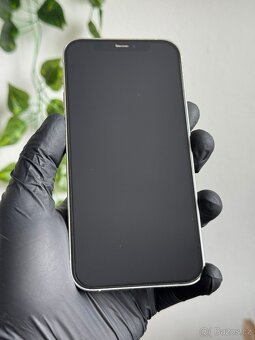 iPhone 12 Pro 256GB stříbrný - 100% baterie - 2