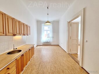 pronájem byt 1+1 50 m2 P5 Smíchov ul. Na Celné 1.patro cihl - 2