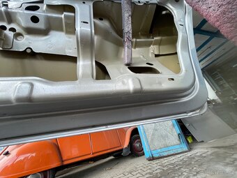 Vw Golf 4 , Bora combi zadní víko bez koroze - 2