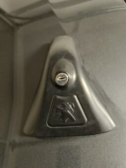 Nosníky na rakev Peugeot 3008,5008 - 2