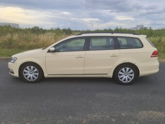 VW Passat 1.6TDI kombi, 77kW, 4/2013, servisní knížka - 2