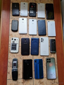 Prodám Telefony Samsung a Huawei - 2