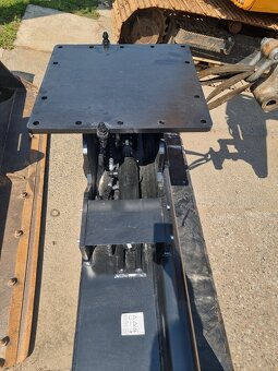 Hydraulická svahovka 2100mm na 18-22t (JCB, CAT, atd.) - 2