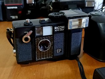 Staré film. fotoaparáty - RICOH, OLYMPUS, KODAK - 2
