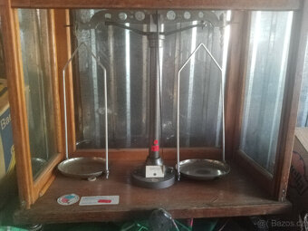 Laboratovní lékařské velké váhy - 2