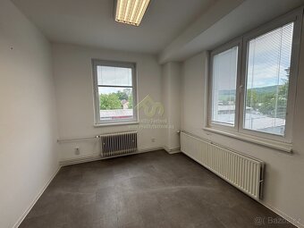 Rokycany-pronájem 2 kanceláří. - 2