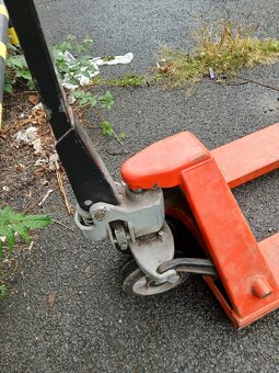 Paletový vozík paleťák 2500kg - 2