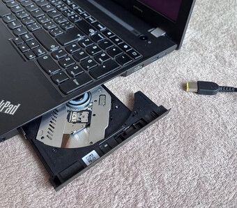 Prodam Lenovo Thinkpad e550 15,4 i5 - 2