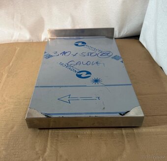 NOVÁ pracovní plocha 310x550 mm - odpočet DPH - 2