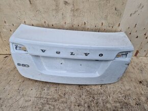 Prodám náhradní díly na Volvo S, V 60 II - 2