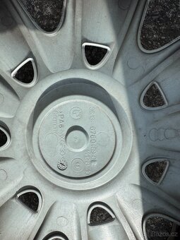 Poklice 16" originál BMW č. dílu: 6760469 - 2