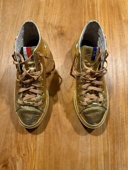 Limitovaná edice sběratelských tenisek Snoop Dogg Skechers - 2