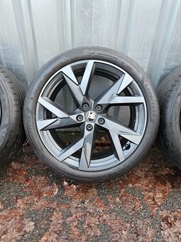 Letní alu kola Aniara 19" Škoda Superb 235/40 R19 - 2