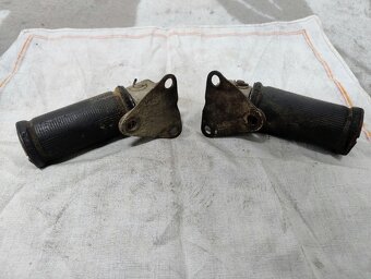 ZADNÍ STUPAČKY JAWA PÉRÁK - 2