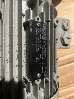 Elektromotor 1.1Kw 1415ot. - 2