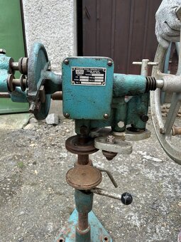 Zavíračka na konzervy - 2