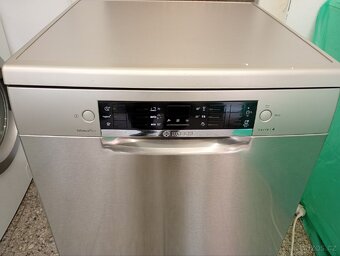 Myčka nádobí Bosch - 2