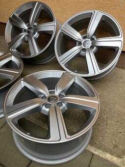 Audi R20 4KE601025S - 2