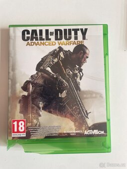 Xbox one hry 2ks Gta ,Caal of duty - 2