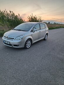 Toyota Corolla Verso - 2