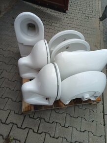 Umyvadla, záchodová mísa - 2