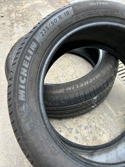 Letní pneu 235/50 r19 Michelin - 2