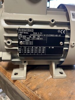 Elektromotor siemens Č24 - 2