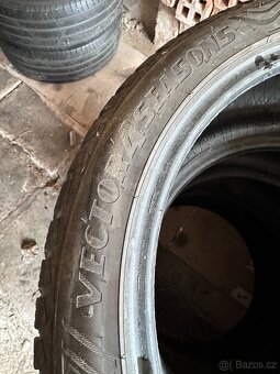 2ks celoročních pneu 225/45 R19 - Goodyear - 2