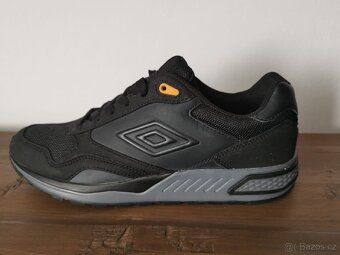 Umbro tenisky nové 42 sneakersy - 2