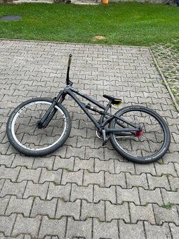 Slopestyle dirt kolo dartmoor shine pro 21 - 2