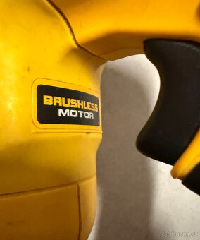 Dewalt aku primocira pila DCS334 - 2