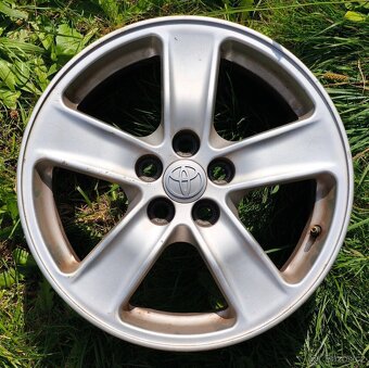 Originální litá kola Toyota - 2