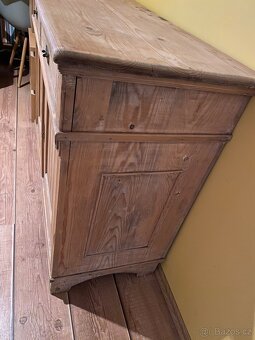Komoda - 2