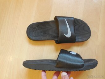 dámské Nike černé pantofle nazouváky, 39/25 cm - 2